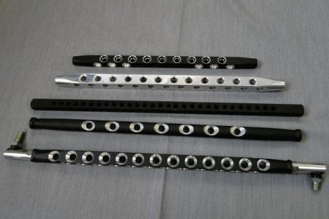 Mostyling produziert eigene Covers, Schaltgestänge, Nummernhalter und vieles mehr.